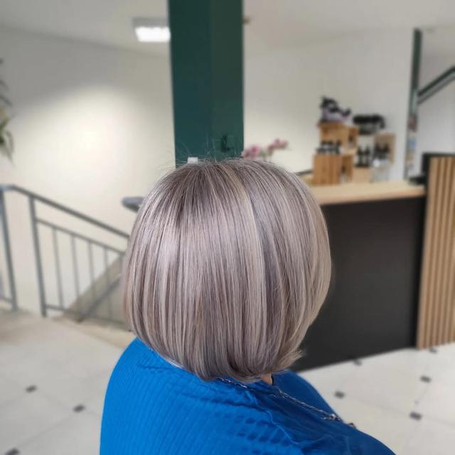 Hair salon service
