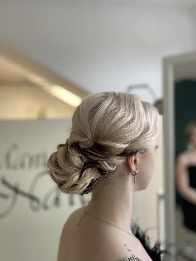 Hair salon service